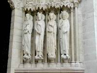 Paris, Cathedrale Notre-Dame, Statues colonnes (photo Rene Peyre)
